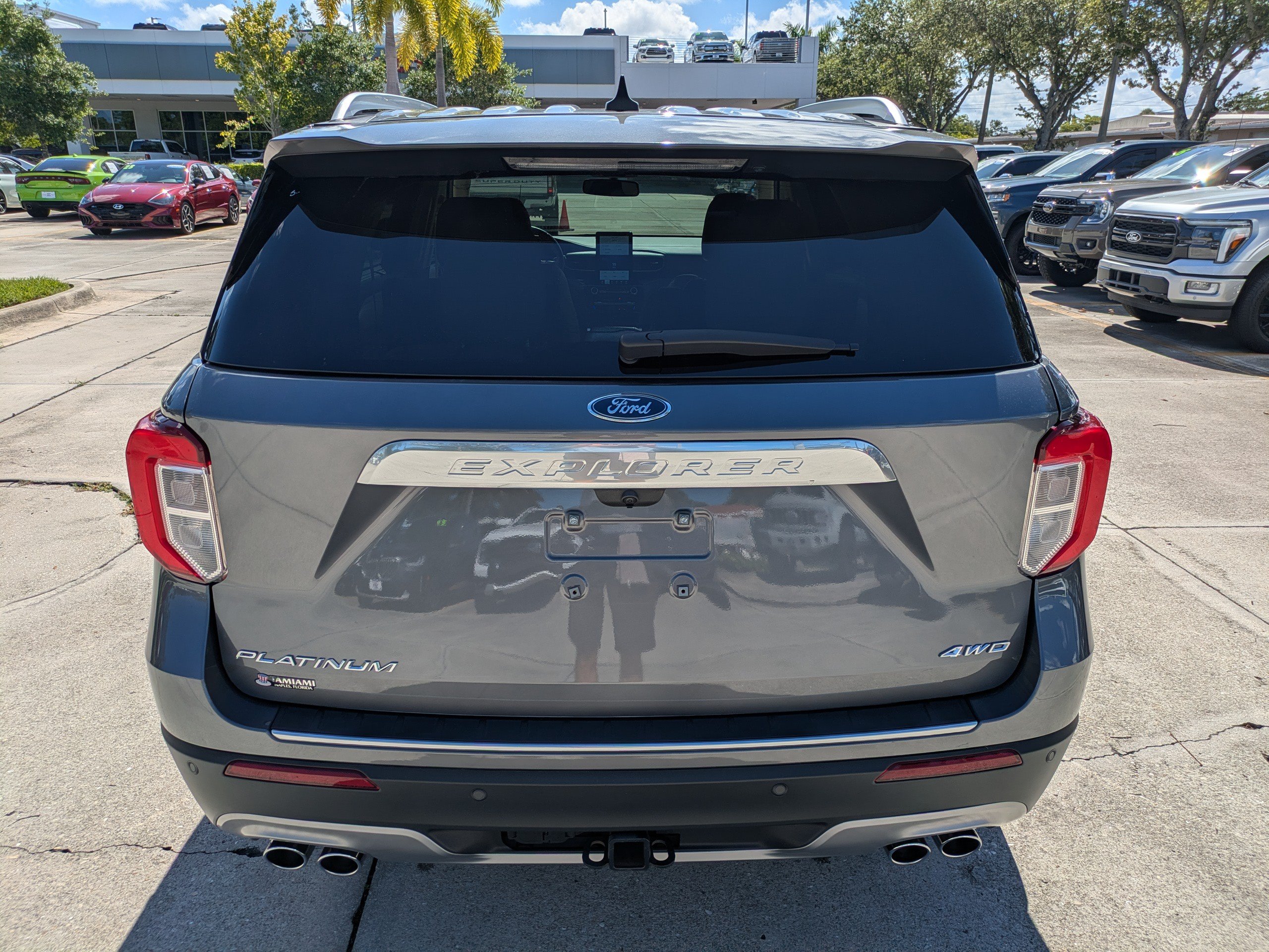 Certified 2021 Ford Explorer Platinum w/ Equipment Group 601A AWD/4WD image 5