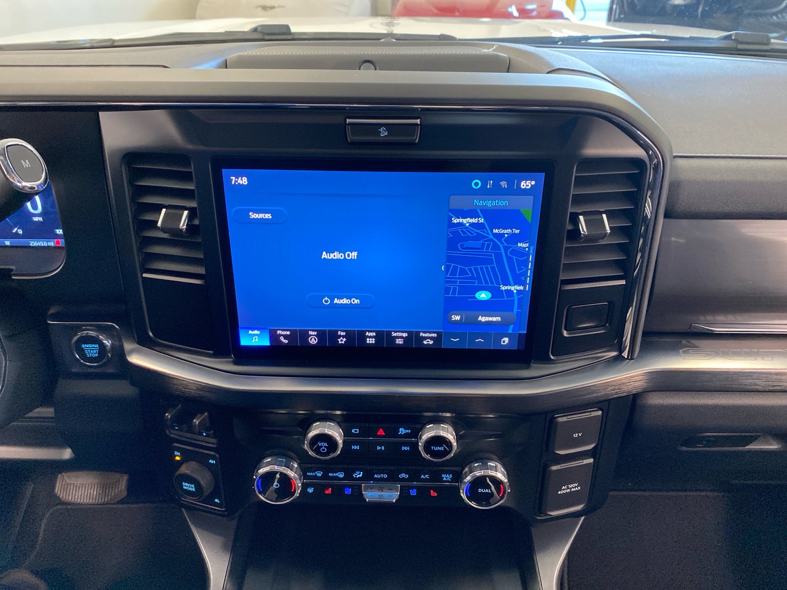 Certified 2025 Ford F350 Lariat AWD/4WD image 24