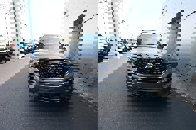 Certified 2022 Ford Explorer ST w/ Equipment Group 401A image 7