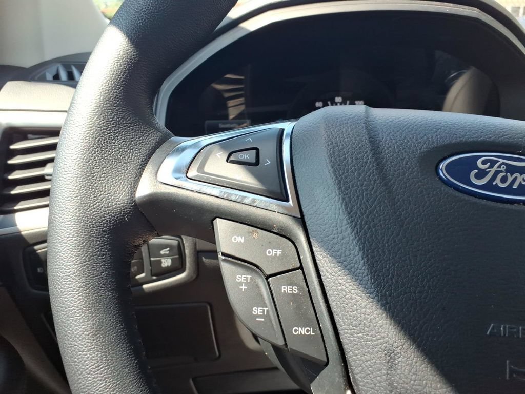 Certified 2024 Ford Edge SEL w/ Convenience Package AWD/4WD image 16