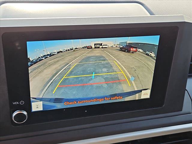 Used 2025 Toyota Tacoma SR AWD/4WD image 14