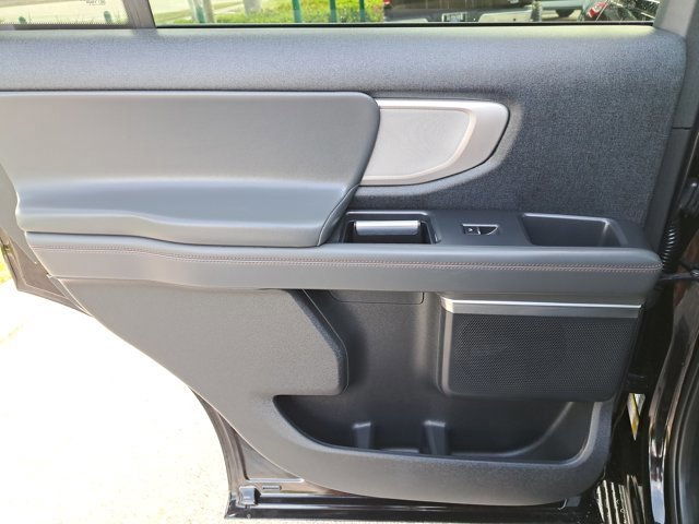 Certified 2025 Ford Expedition Active image 16