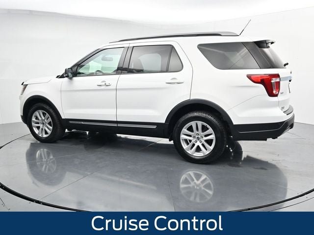 Certified 2019 Ford Explorer XLT w/ Equipment Group 201A AWD/4WD image 7