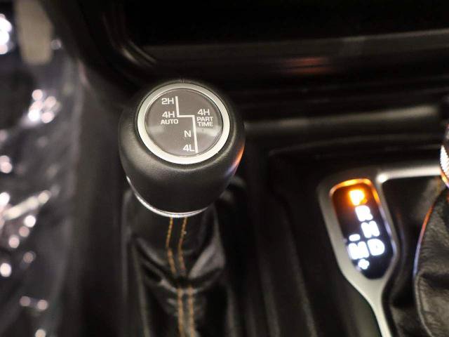 Used 2021 Jeep Wrangler Unlimited Sahara AWD/4WD image 31