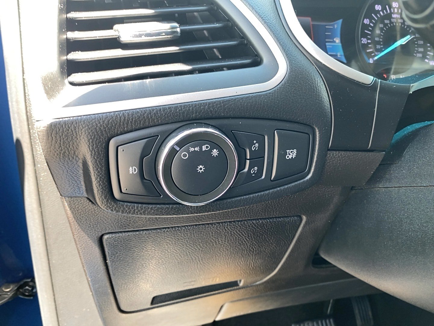 Certified 2020 Ford Edge SEL FWD image 22