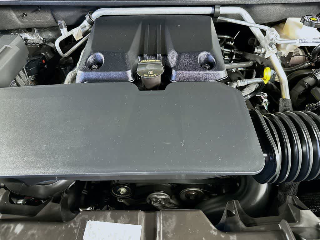 Used 2024 Chevrolet Colorado Z71 AWD/4WD image 9