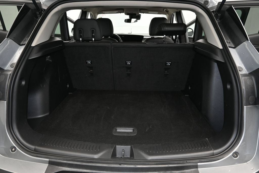 Used 2025 Buick Encore GX Preferred AWD/4WD image 12