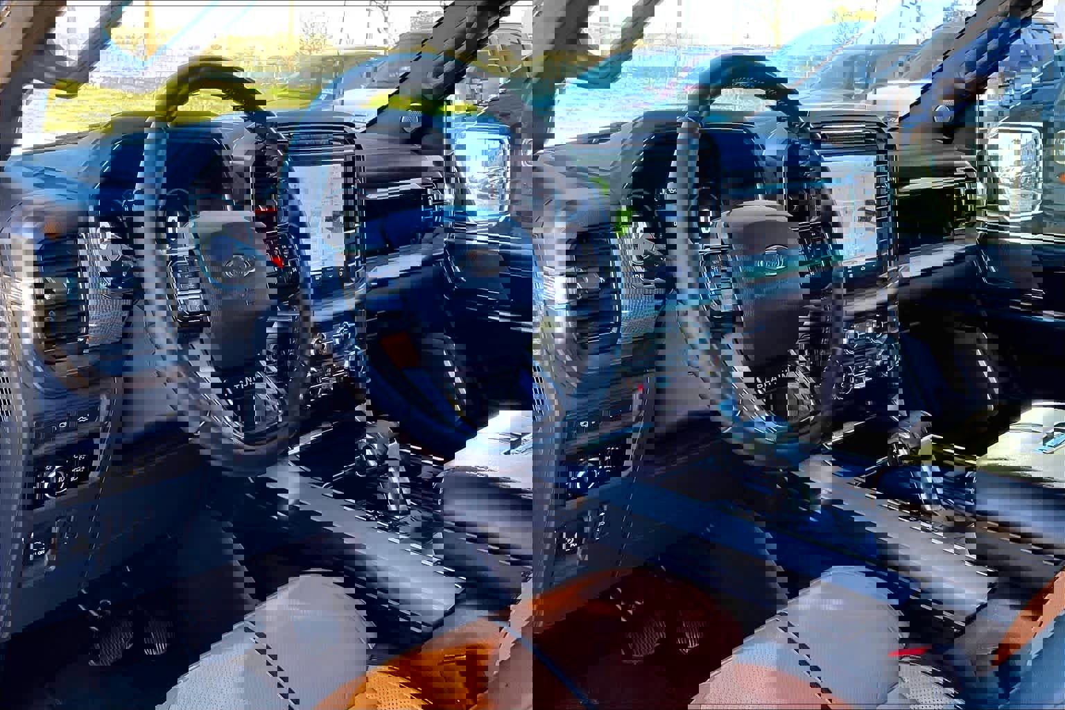 Certified 2023 Ford F150 Platinum w/ Equipment Group 701A High image 15