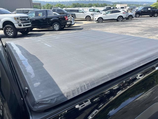 Used 2018 Toyota Tacoma TRD Off-Road AWD/4WD image 12