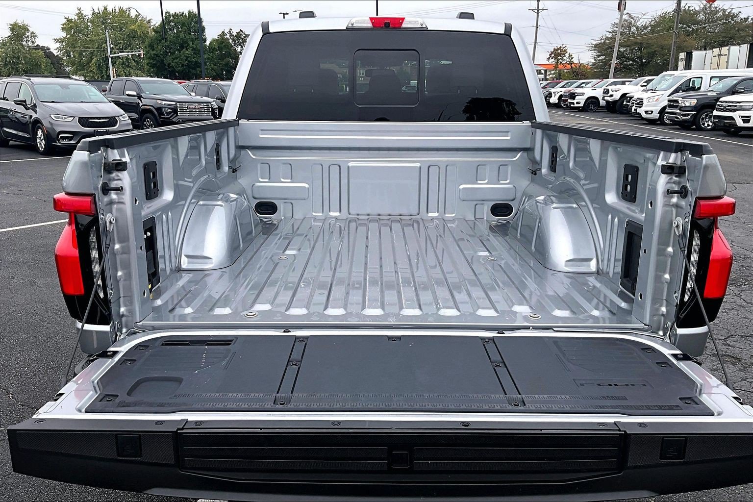 Certified 2025 Ford F150 Lightning Platinum AWD/4WD image 19