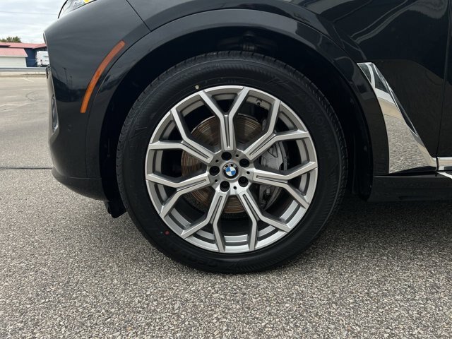 Used 2024 BMW X7 xDrive40i AWD/4WD image 10
