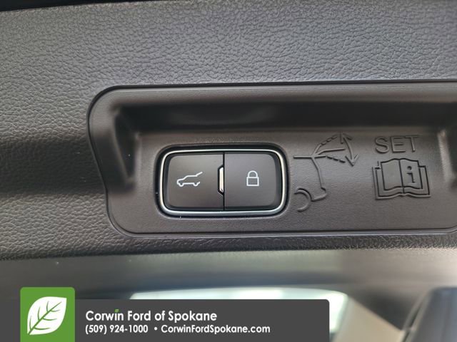 Certified 2025 Ford Explorer Active AWD/4WD image 24