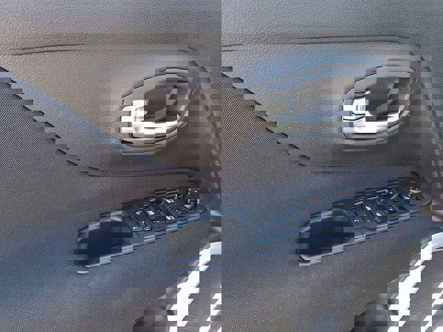 Used 2020 Jeep Renegade Latitude image 15