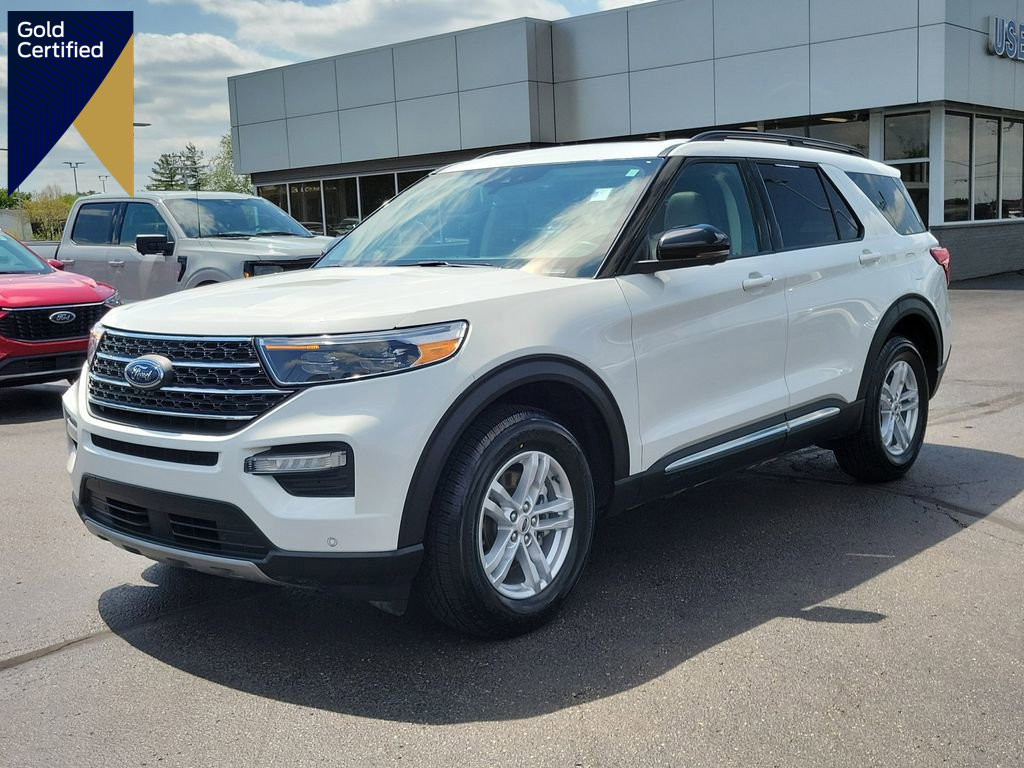 Certified 2023 Ford Explorer XLT w/ Equipment Group 202A AWD/4WD image 1