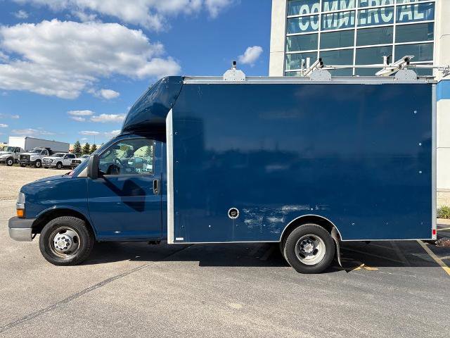 Used 2019 Chevrolet Express 3500 w/ Power Convenience Package image 2