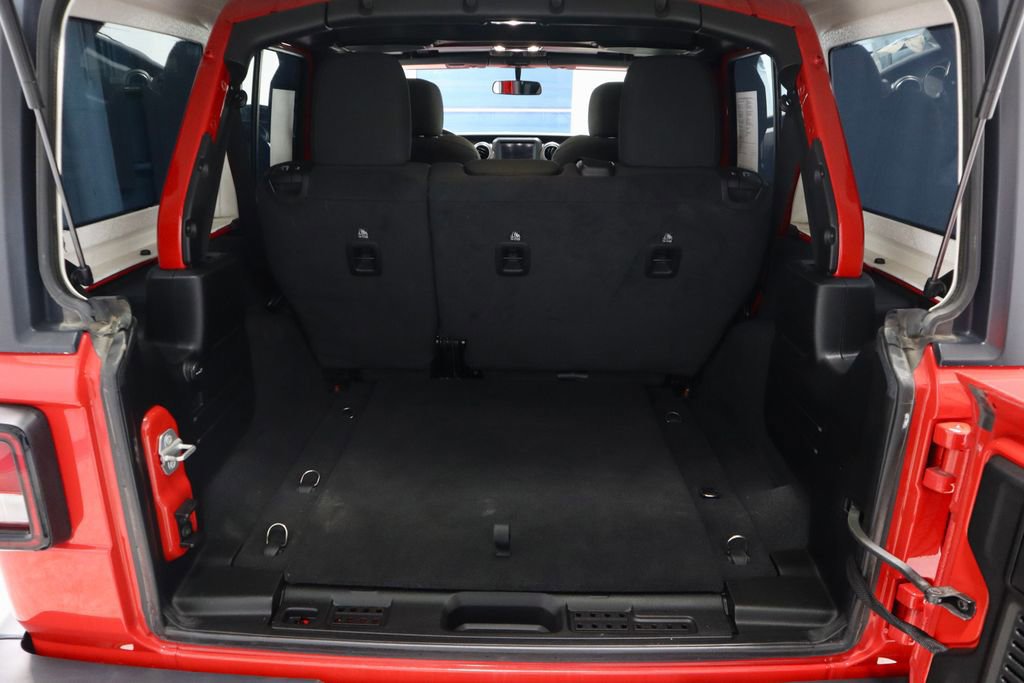 Used 2021 Jeep Wrangler Unlimited Sahara image 13