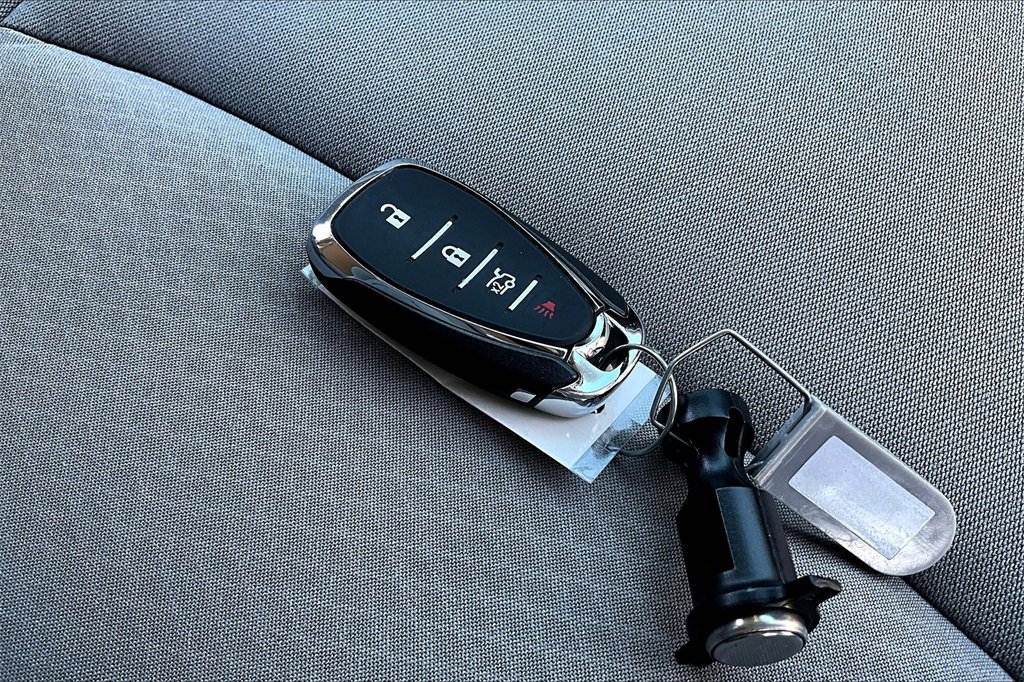 Used 2022 Chevrolet Malibu LS w/ Driver Confidence Package II image 11