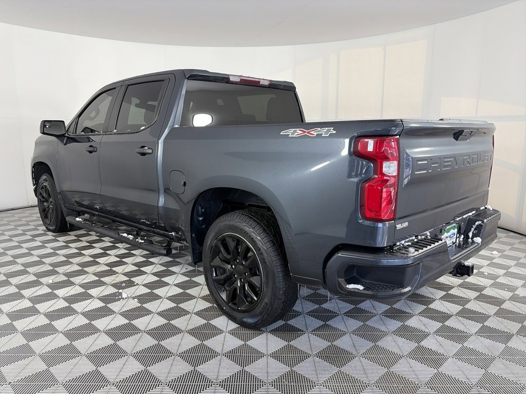 Used 2021 Chevrolet Silverado 1500 Custom w/ LPO, Dark Essentials Package image 3