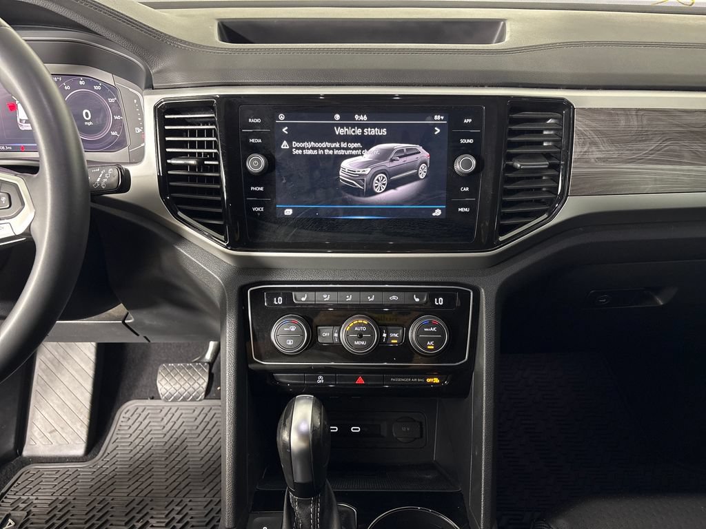 Used 2023 Volkswagen Atlas Cross Sport SE FWD image 28
