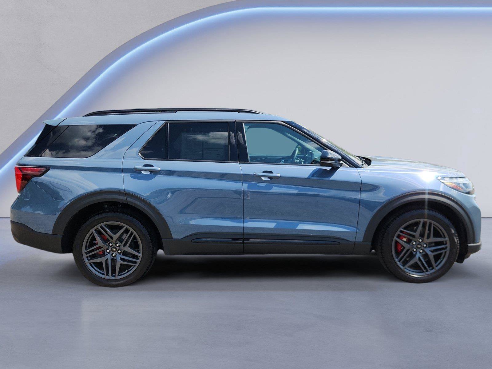 Certified 2025 Ford Explorer ST AWD/4WD image 2