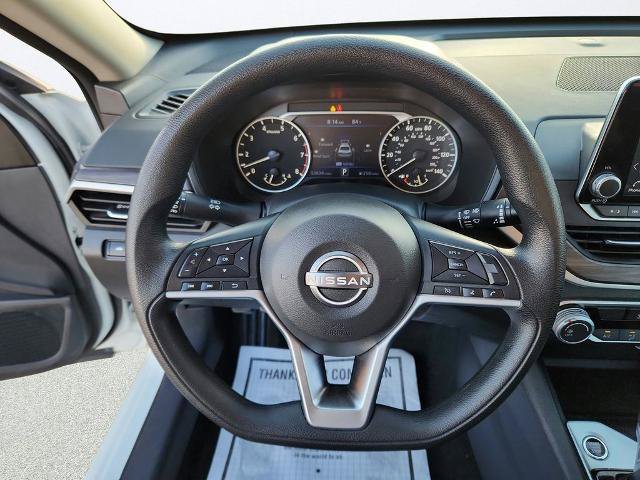 Used 2025 Nissan Altima 2.5 SV FWD image 12