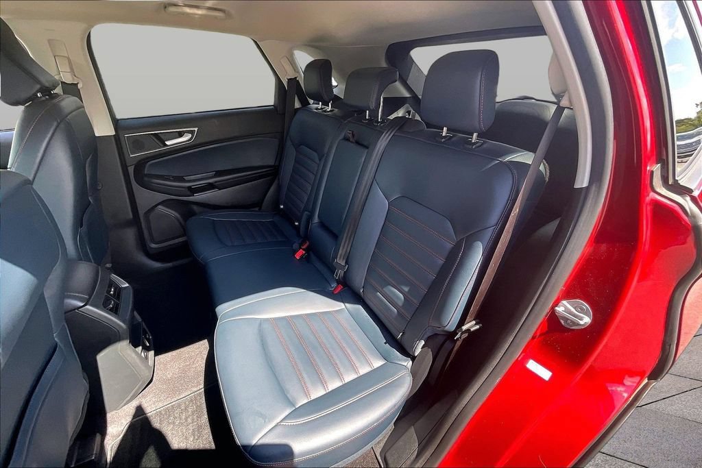 Certified 2024 Ford Edge SEL w/ Sport Appearance Package AWD/4WD image 26