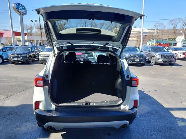 Certified 2023 Ford Escape Active AWD/4WD image 7