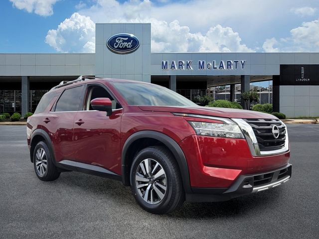 Used 2024 Nissan Pathfinder SL AWD/4WD image 7