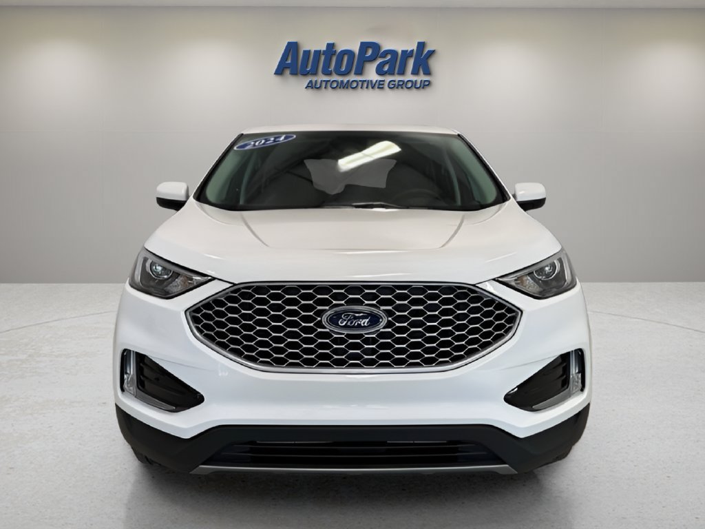 Certified 2024 Ford Edge SEL w/ Convenience Package AWD/4WD image 2