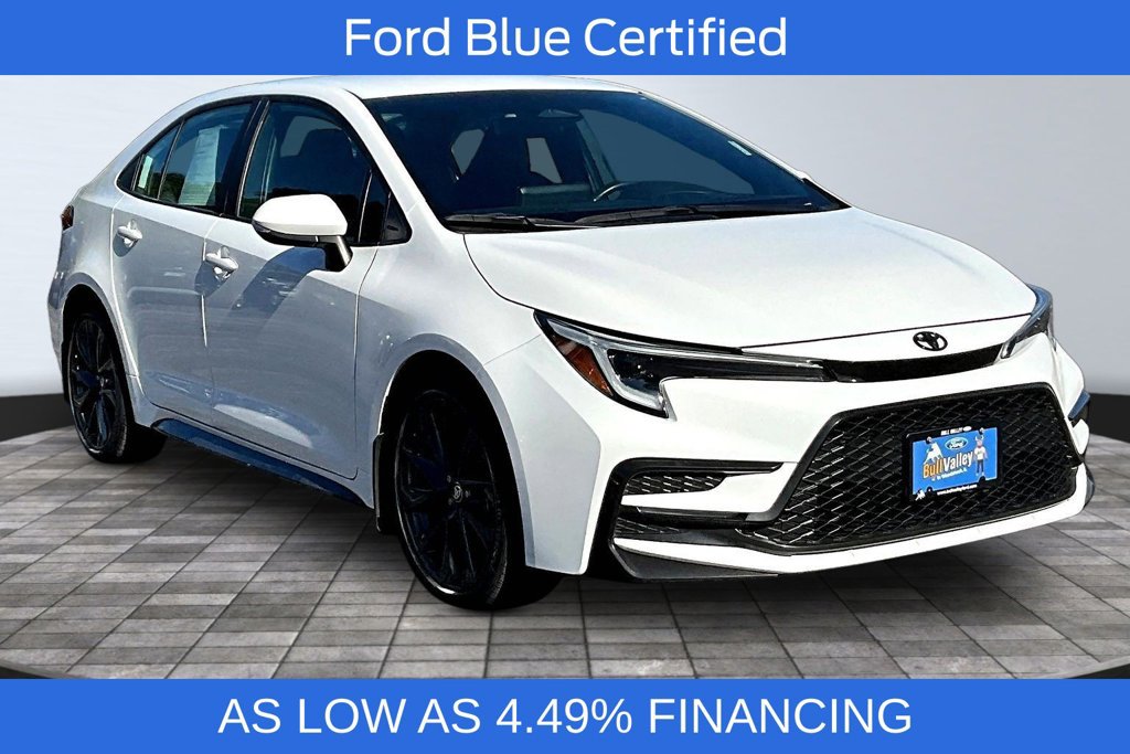 Used 2024 Toyota Corolla SE w/ SE Convenience Package FWD image 1