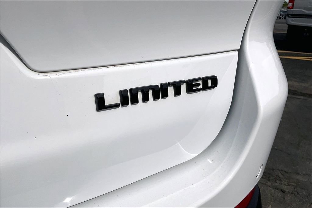 Used 2024 Jeep Grand Cherokee L Limited w/ Black Appearance Package AWD/4WD image 7