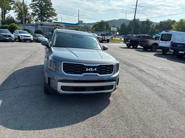 Used 2025 Kia Telluride S FWD image 4