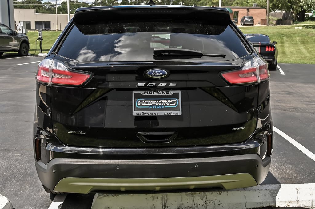 Certified 2024 Ford Edge SEL w/ Convenience Package AWD/4WD image 8