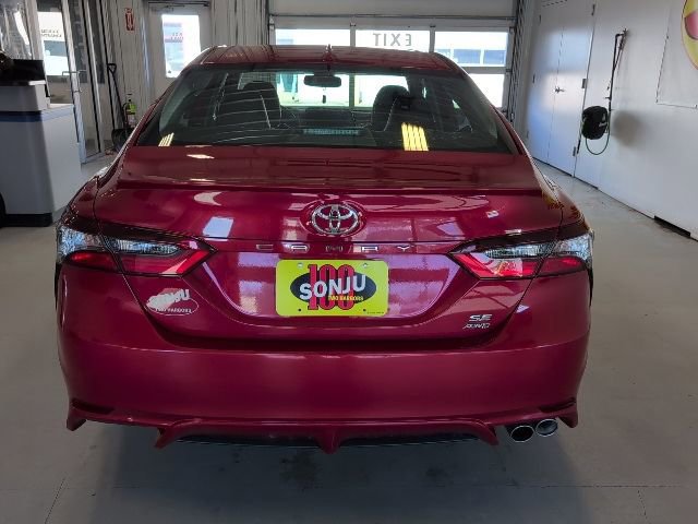 Used 2024 Toyota Camry SE AWD/4WD image 4