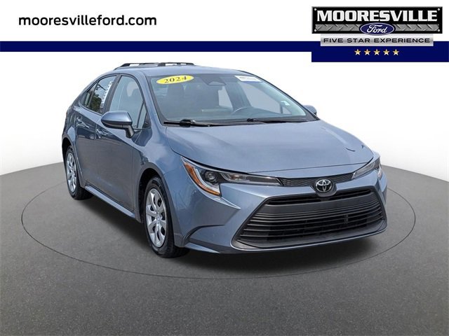 Used 2024 Toyota Corolla LE image 7