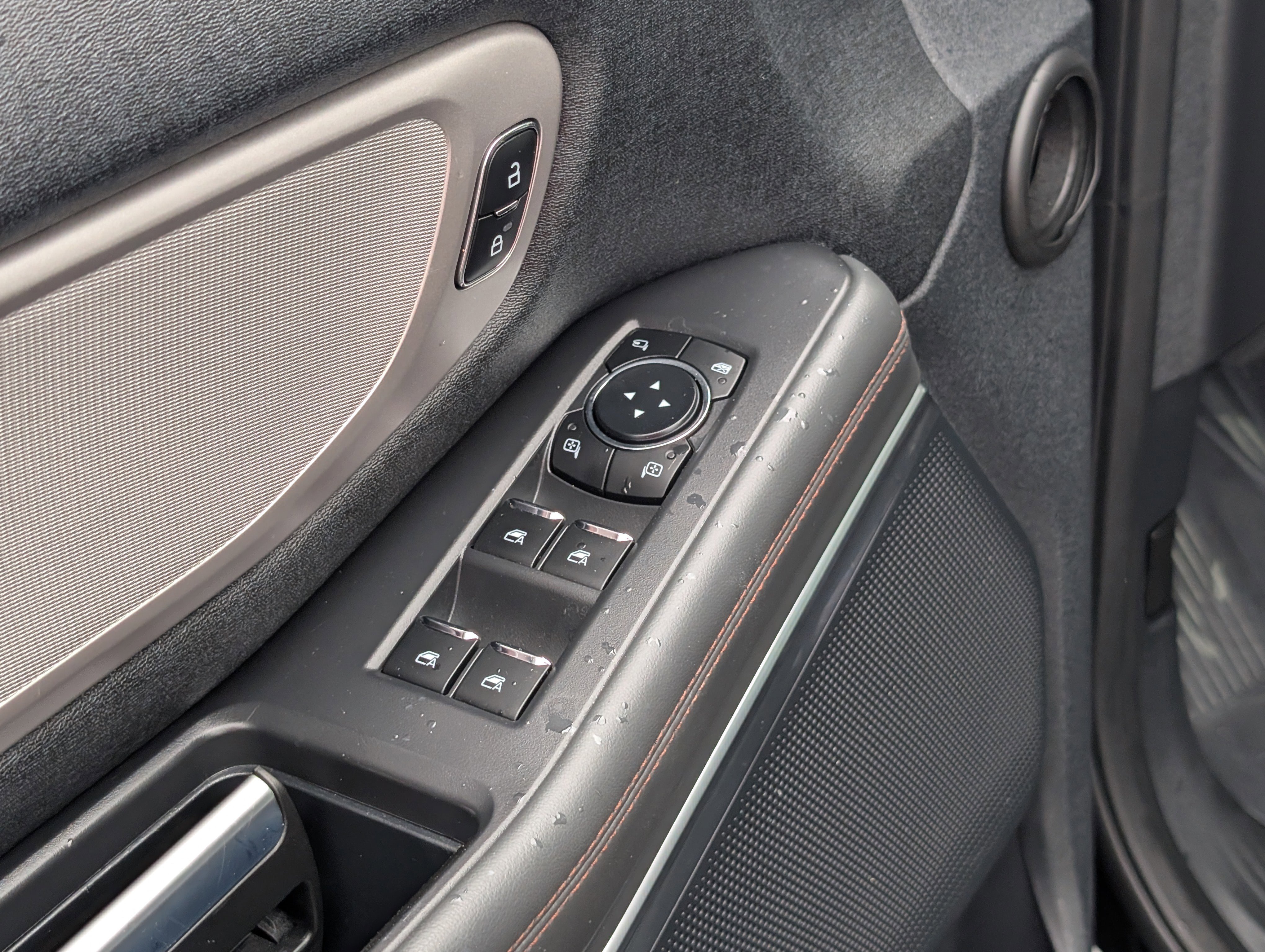 Certified 2025 Ford Expedition Active image 24