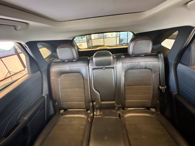 Certified 2022 Ford Escape SEL w/ SEL Stealth AWD Package image 28