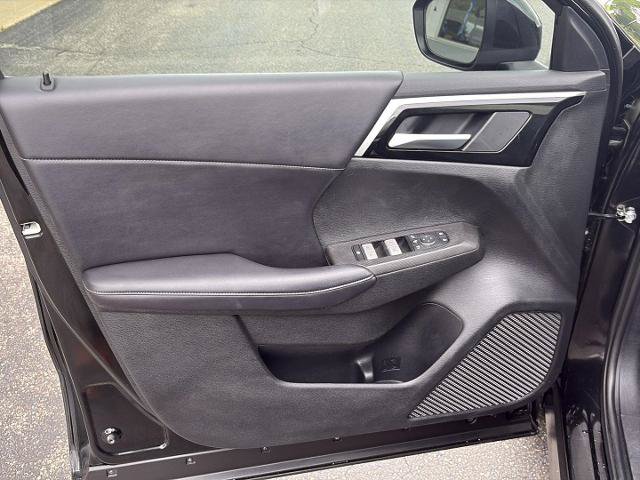 Used 2024 Mitsubishi Outlander SE AWD/4WD image 12