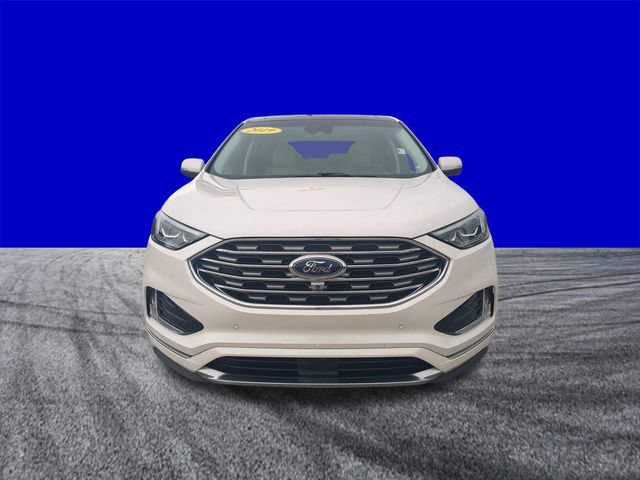 Certified 2019 Ford Edge Titanium w/ Equipment Group 301A FWD image 9