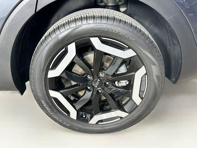 Used 2024 Kia Telluride EX w/ EX Captain's Chair Package FWD image 7