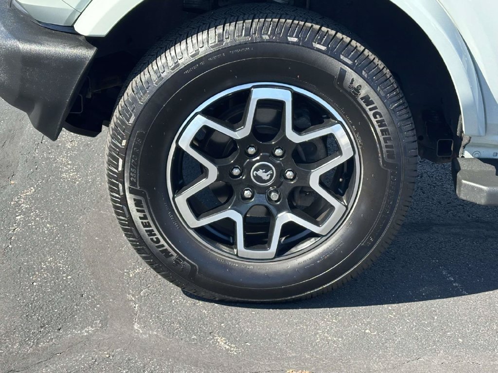 Certified 2022 Ford Bronco Outer Banks AWD/4WD image 8