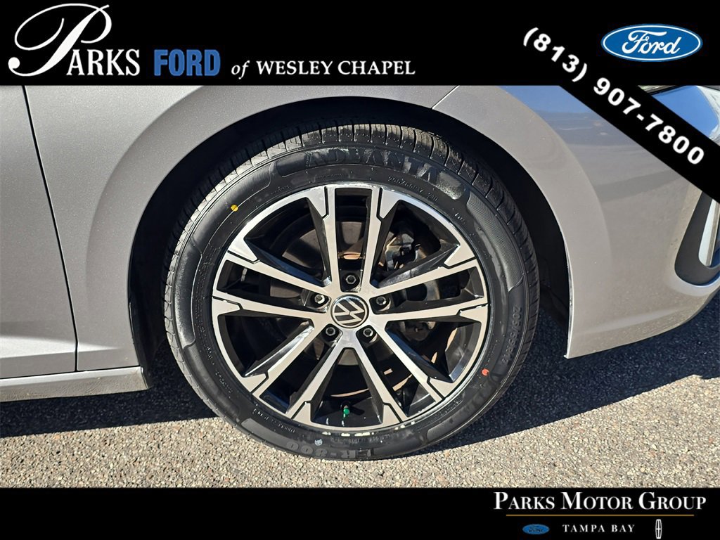 Used 2023 Volkswagen Jetta Sport image 29