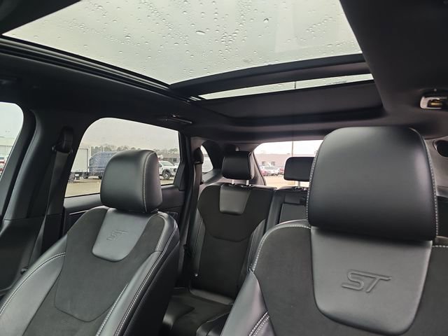 Certified 2021 Ford Edge ST w/ Equipment Group 401A image 23