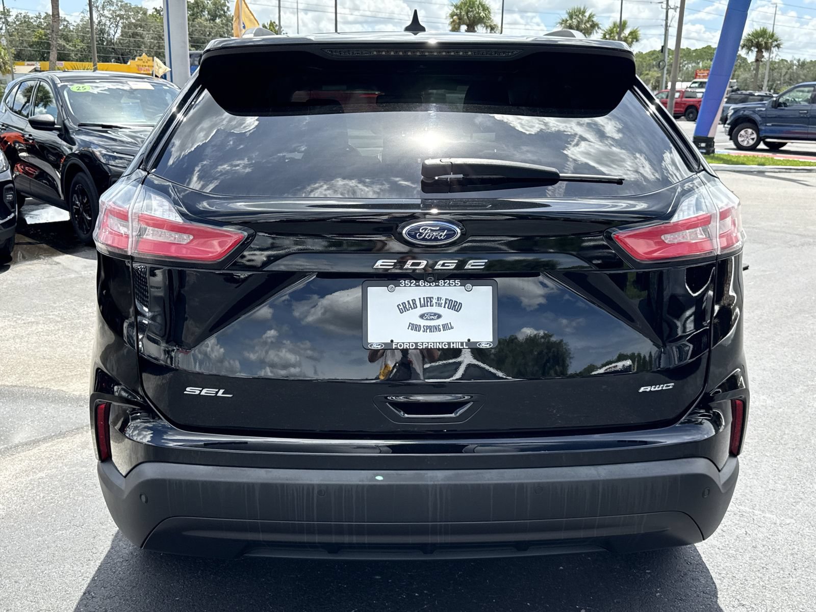 Certified 2022 Ford Edge SEL w/ Sport Appearance Package AWD/4WD image 6