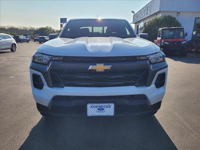 Used 2025 Chevrolet Colorado LT AWD/4WD image 4