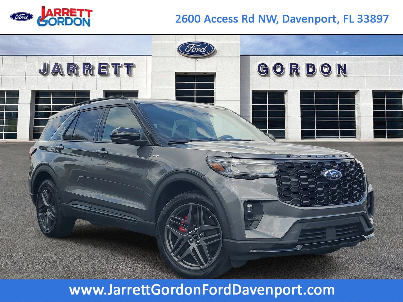 Certified 2025 Ford Explorer ST-Line w/ ST-Line Street Pack image 4