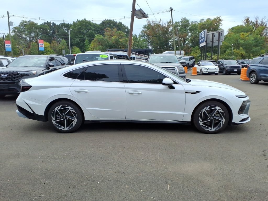 Used 2025 Hyundai Sonata SEL FWD image 23