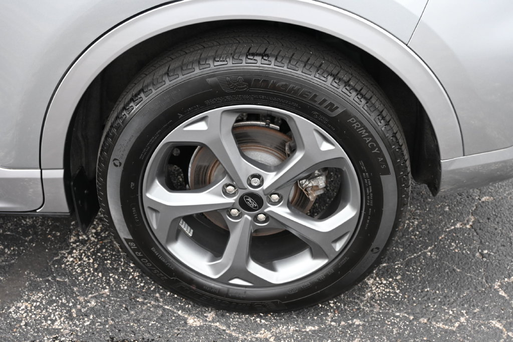 Certified 2024 Ford Escape ST-Line w/ Tech Pack #1 AWD/4WD image 16