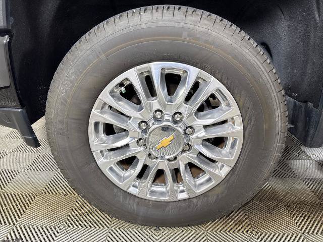 Used 2022 Chevrolet Silverado 2500 High Country w/ Safety Package II AWD/4WD image 11
