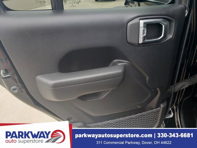 Used 2024 Jeep Wrangler Unlimited Sport AWD/4WD image 16